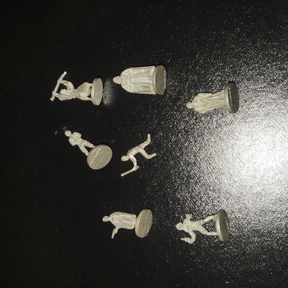 Star Wars Monopoly Original Trilogy Board Game - Picture 5 of 6